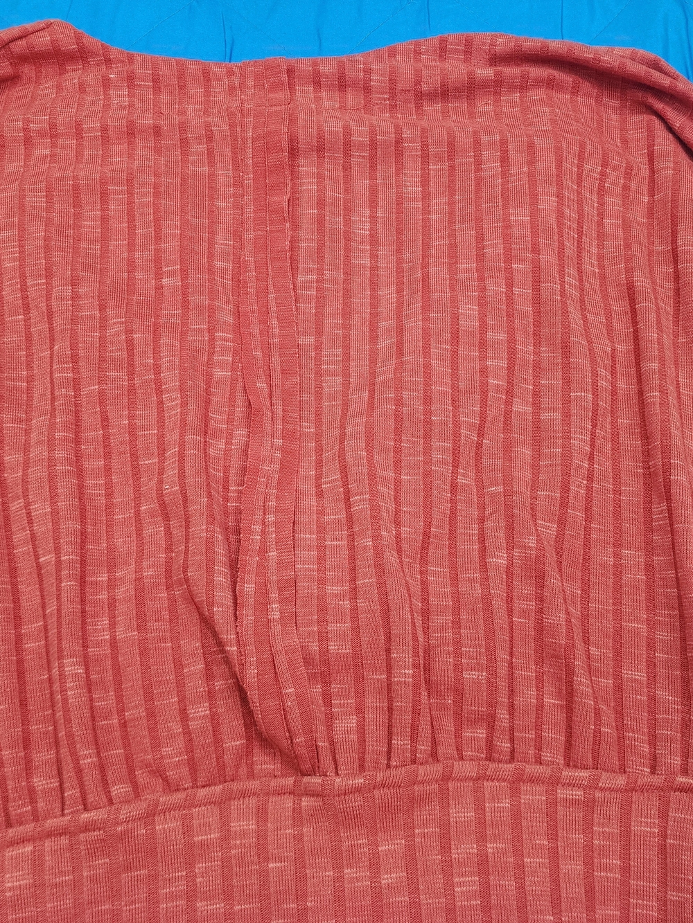 Daytrip Rust Red Ribbed Wrap Top - Picture 3 of 3